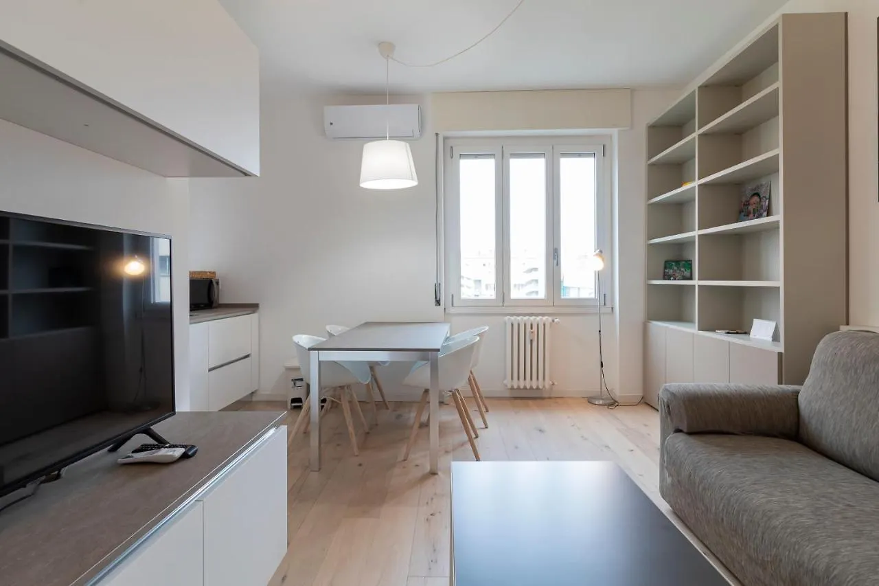 I Host Apartment - Ettore Ponti 48 Milan 0*,  Italy