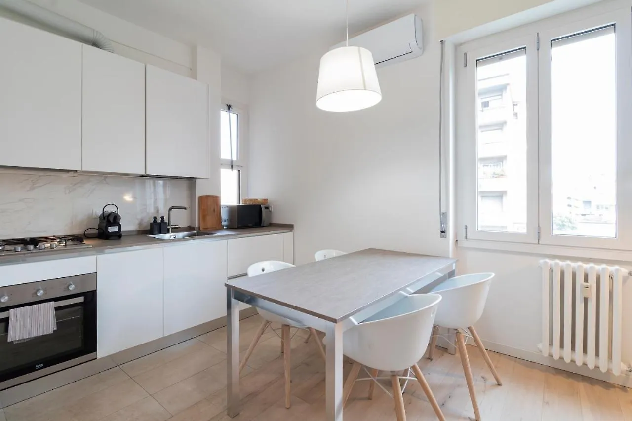 I Host Apartment - Ettore Ponti 48 Milano Italia
